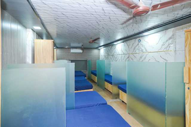Workspace zone at paying guest Andheri West